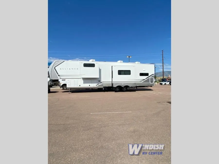 2027 Alliance RV Paradigm 382RK - Photo 3