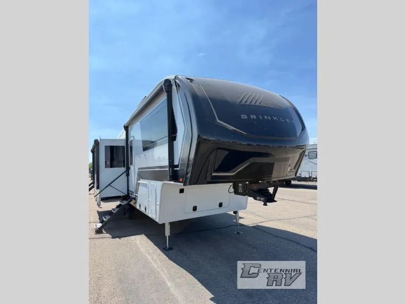2027 Brinkley Model Z 2900 - Photo 2