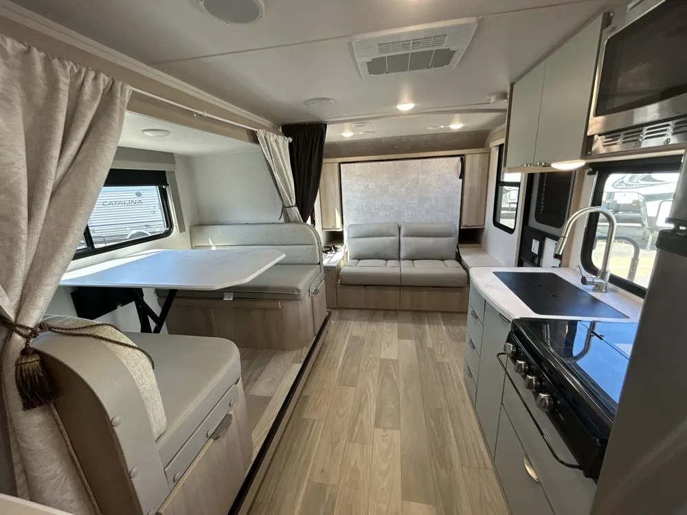 2024 Winnebago Micro Minnie 2108DS - Photo 4