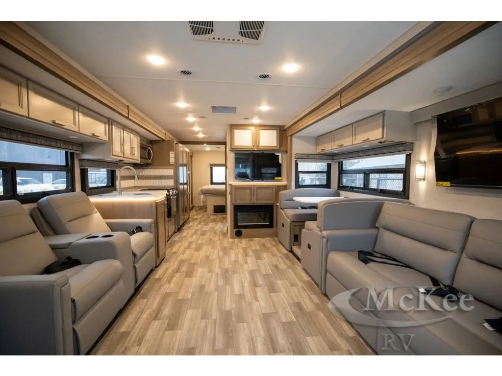 2026 Thor Motor Coach Luminate CC35 - Photo 3