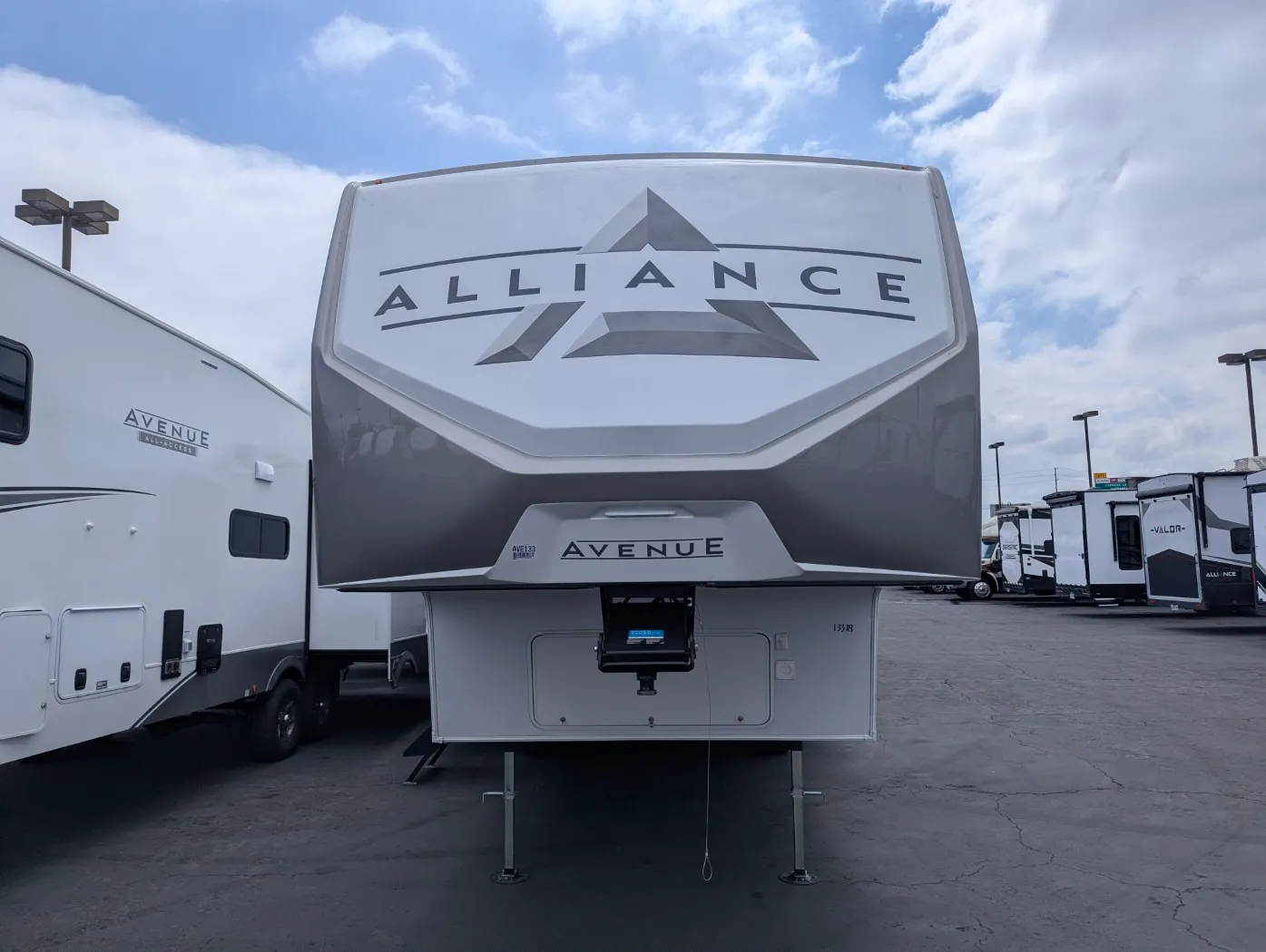 2026 Alliance RV Avenue 29RL - Photo 3