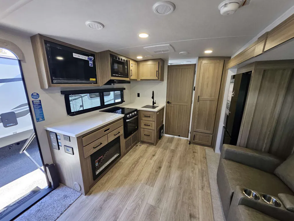 2027 Forest River Flagstaff Micro Lite 22LKS, Photos photo 9