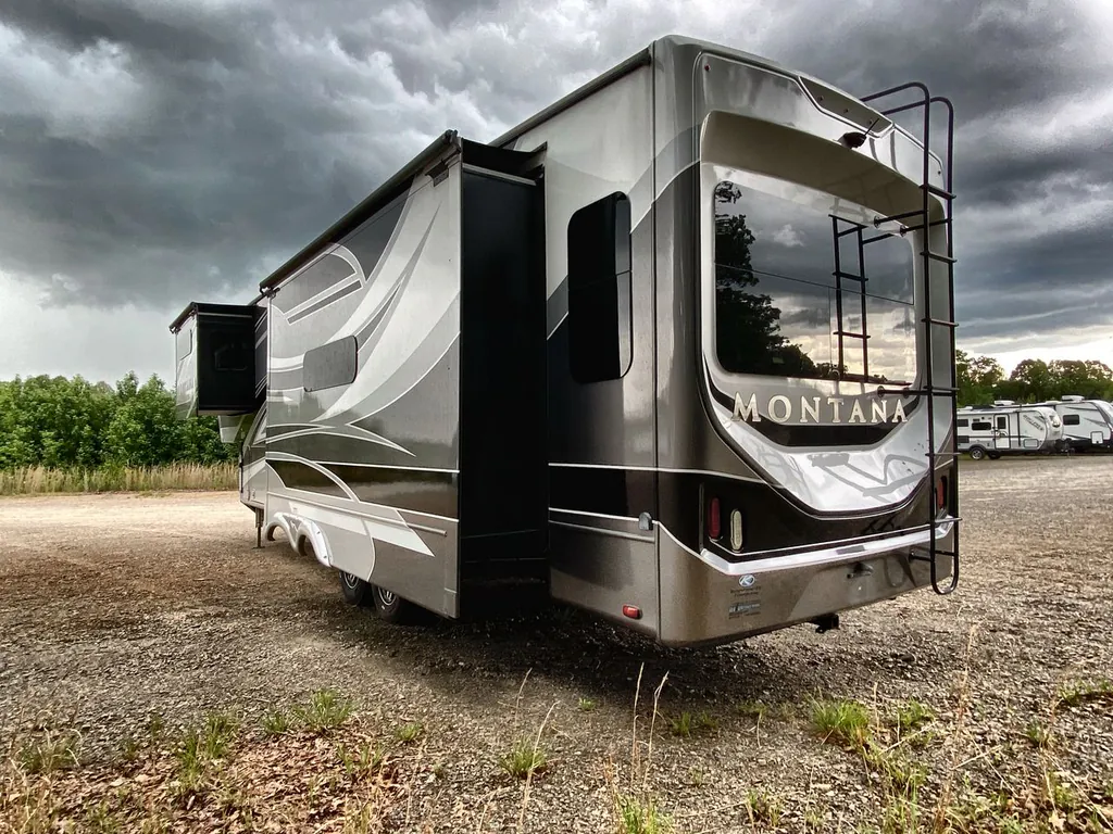 2021 Keystone Montana 3231CK, Photos photo 6