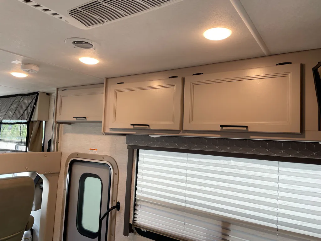 2024 Thor Motor Coach Freedom Traveler A29, Photos photo 13
