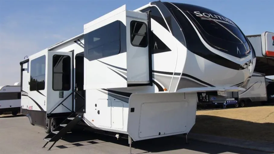 2026 Grand Design Solitude 380FL - Photo 2