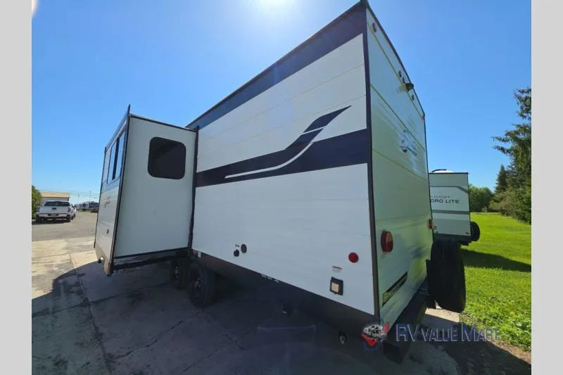 2026 Shasta RVs i-5 Edition 526RBS - Photo 4