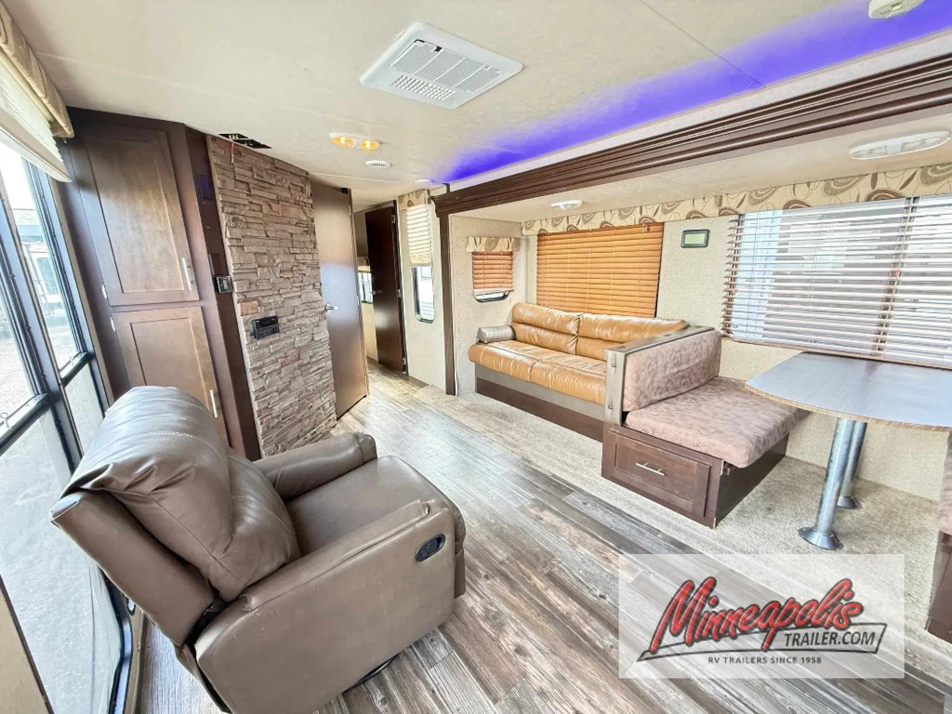 2016 Forest River Cherokee 274VFK — Photo 5
