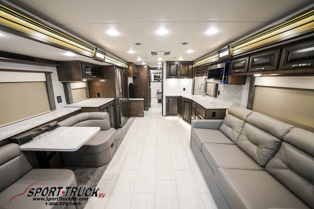 2023 Renegade RV Explorer 38EMB - Photo 3