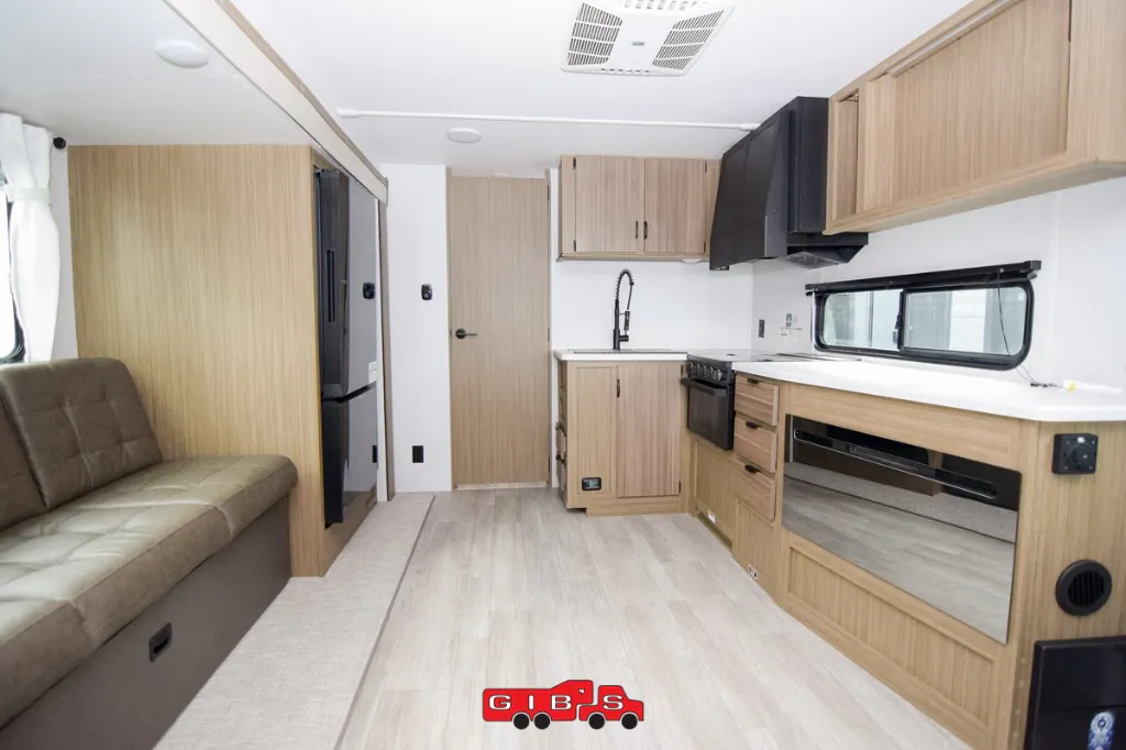 2026 Forest River Wildwood 25RD dealer photo 8 from Gib's RV Superstore