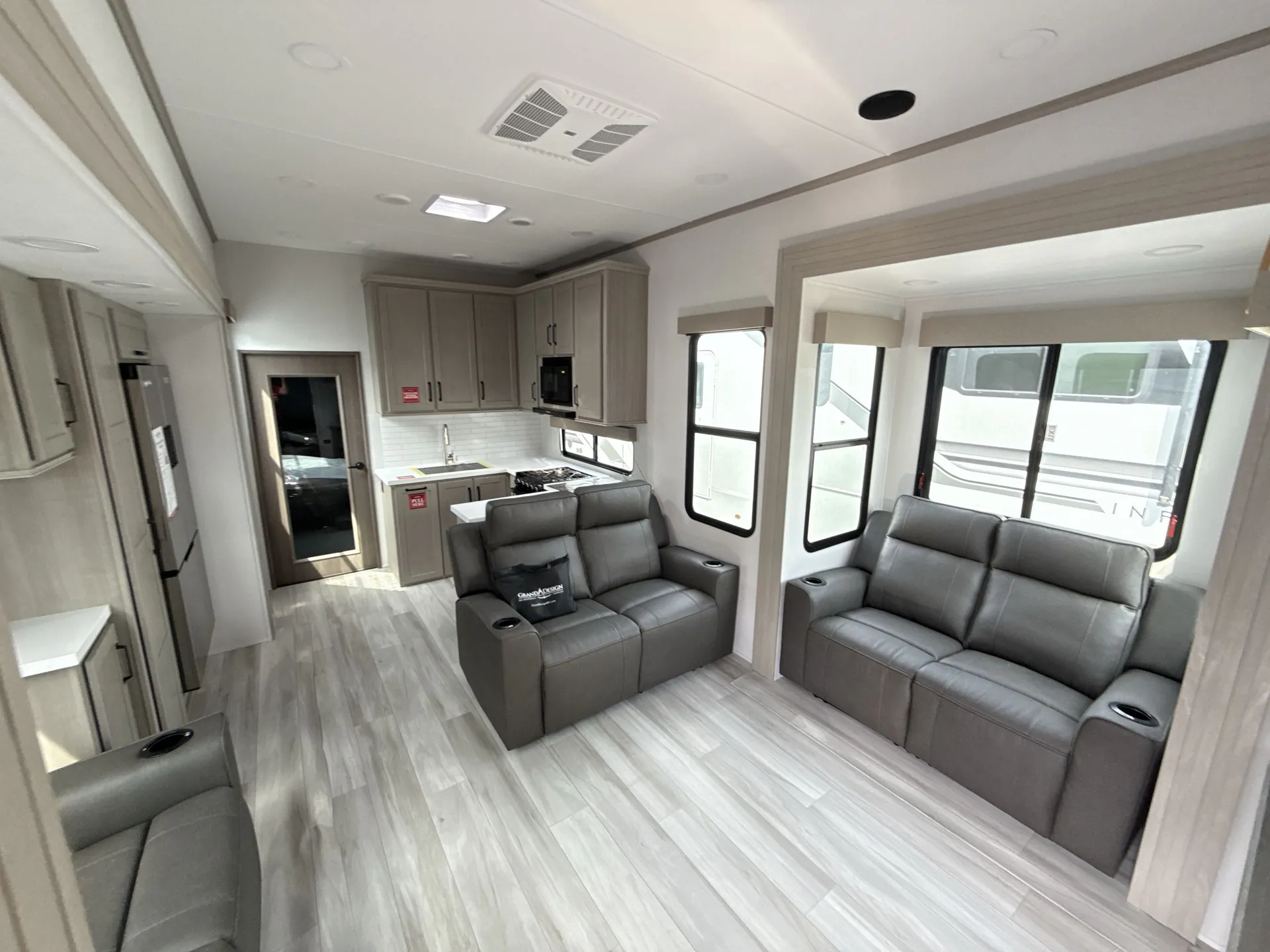 2026 Grand Design Momentum G Class 415G — living area main
