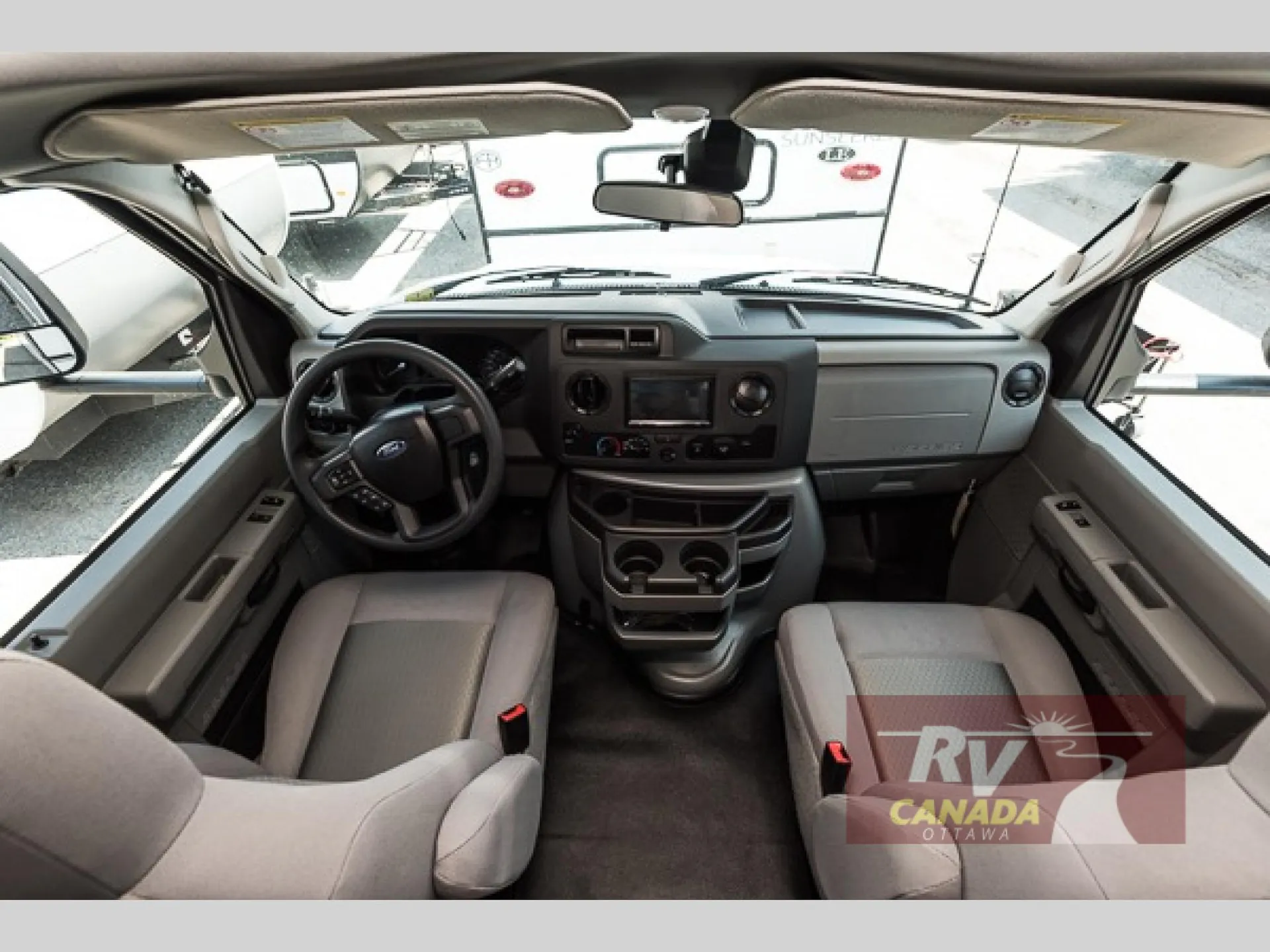 2027 Forest River Sunseeker LE 3250DSLE — Photo 5