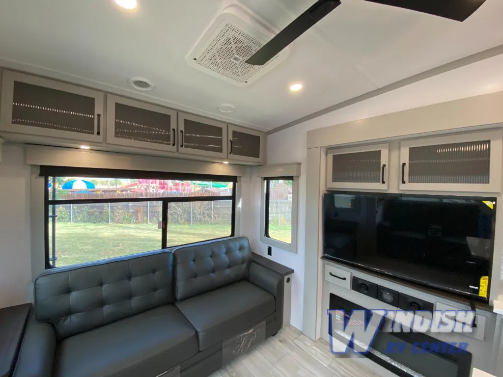 2026 Keystone Montana 385BR, Photos photo 11