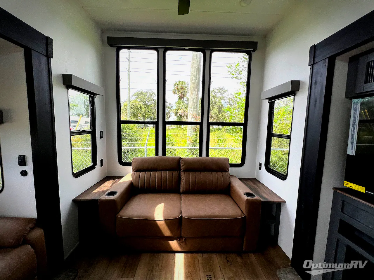 2026 Forest River Puma Vista 401RLFT — Photo 6