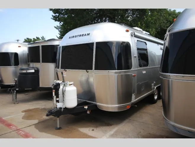 2026 Airstream International 23FB - Photo 4