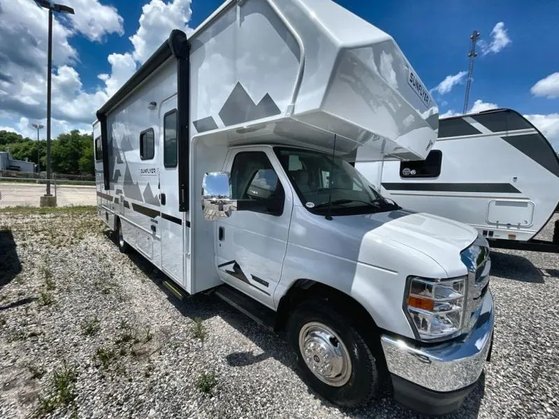 2027 Winnebago Sunflyer 24GG - Photo 3