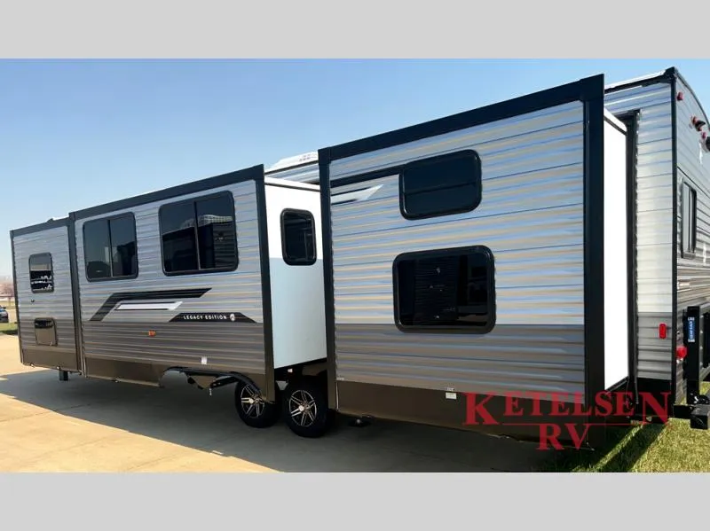 2025 Forest River Catalina 343BHTSLE - Photo 2