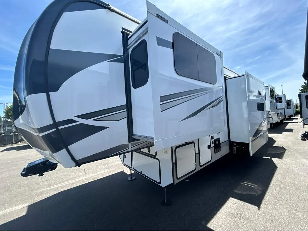 2025 K-Z Durango Gold G388FLS - Photo 4