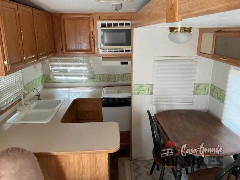 2004 CrossRoads RV Crusier 29RK - Photo 2