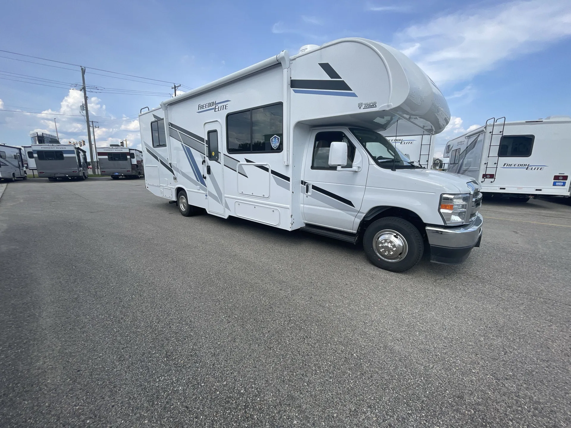 2026 Thor Motor Coach Freedom Elite 28HE - Photo 2