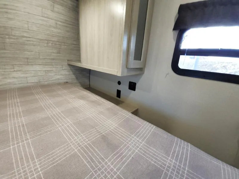 2026 Coachmen Catalina Legacy Edition 273DBHCK, Photos photo 19