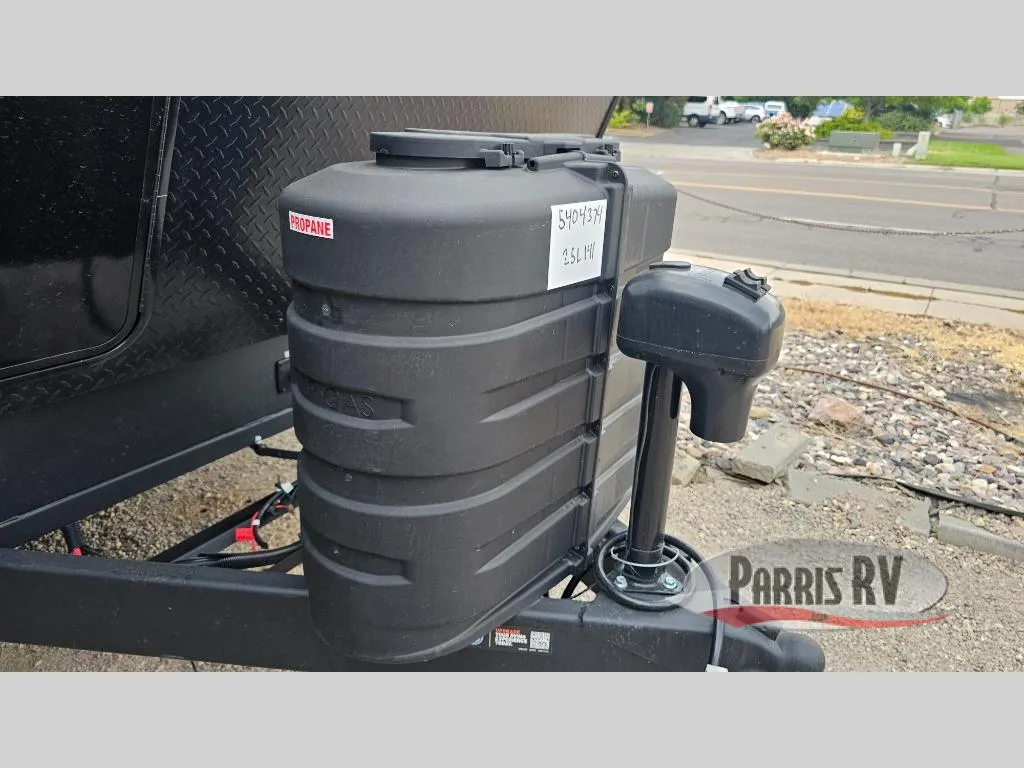 2027 Forest River Vengeance Rogue Armored 25L141 - Photo 3