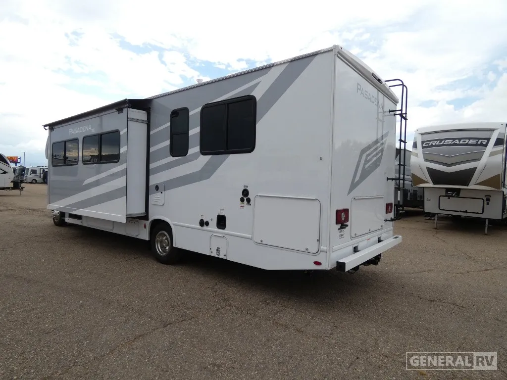 2026 Thor Motor Coach Pasadena SE SH31 - Photo 4