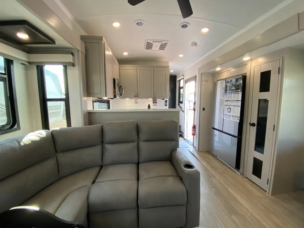 2027 Jayco North Point 380FBRK, Photos photo 26