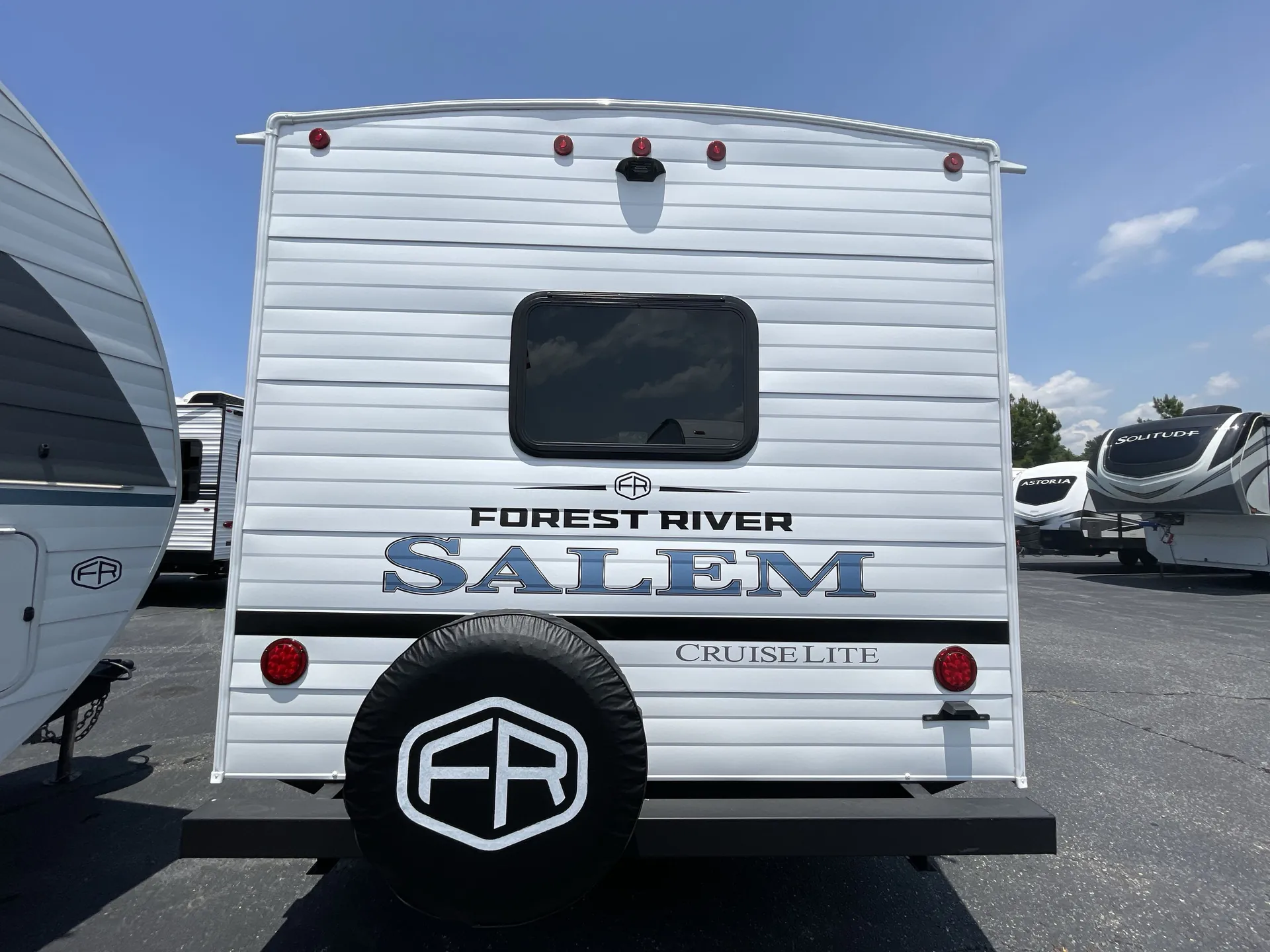 2027 Forest River Salem Cruise Lite 28VBXL — backside