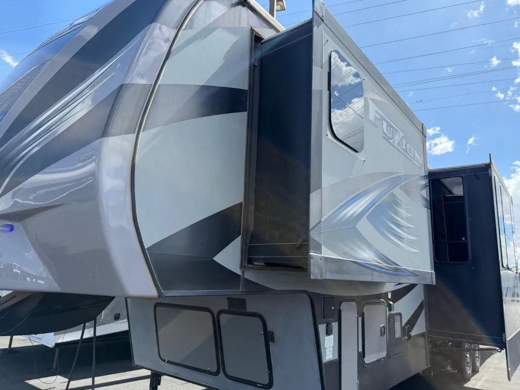 2016 Keystone Fuzion 385 - Photo 3