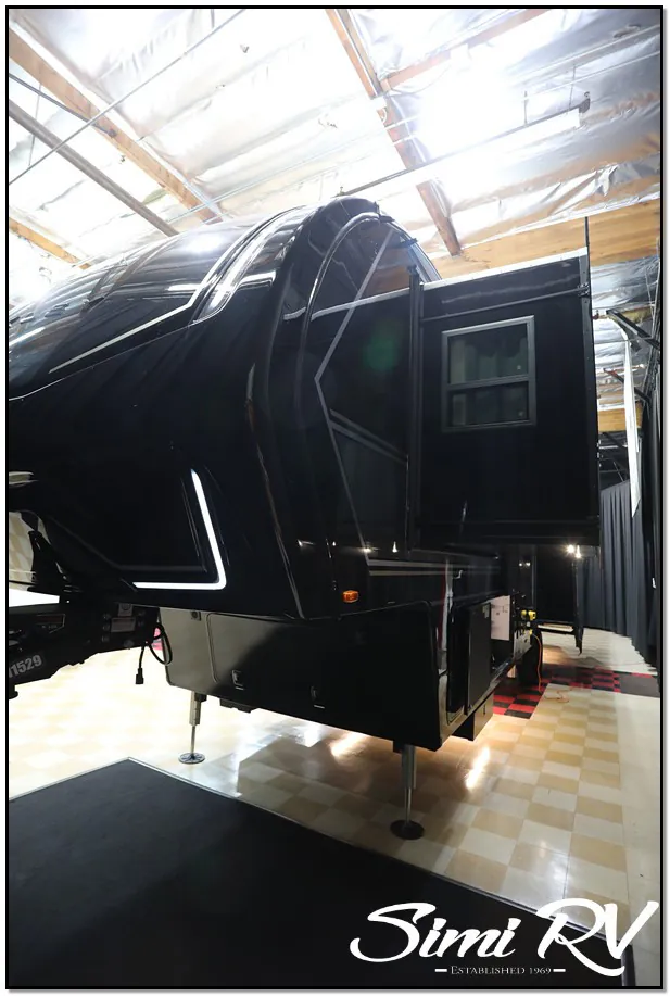 2026 Brinkley Model Z 3600, Photos photo 9