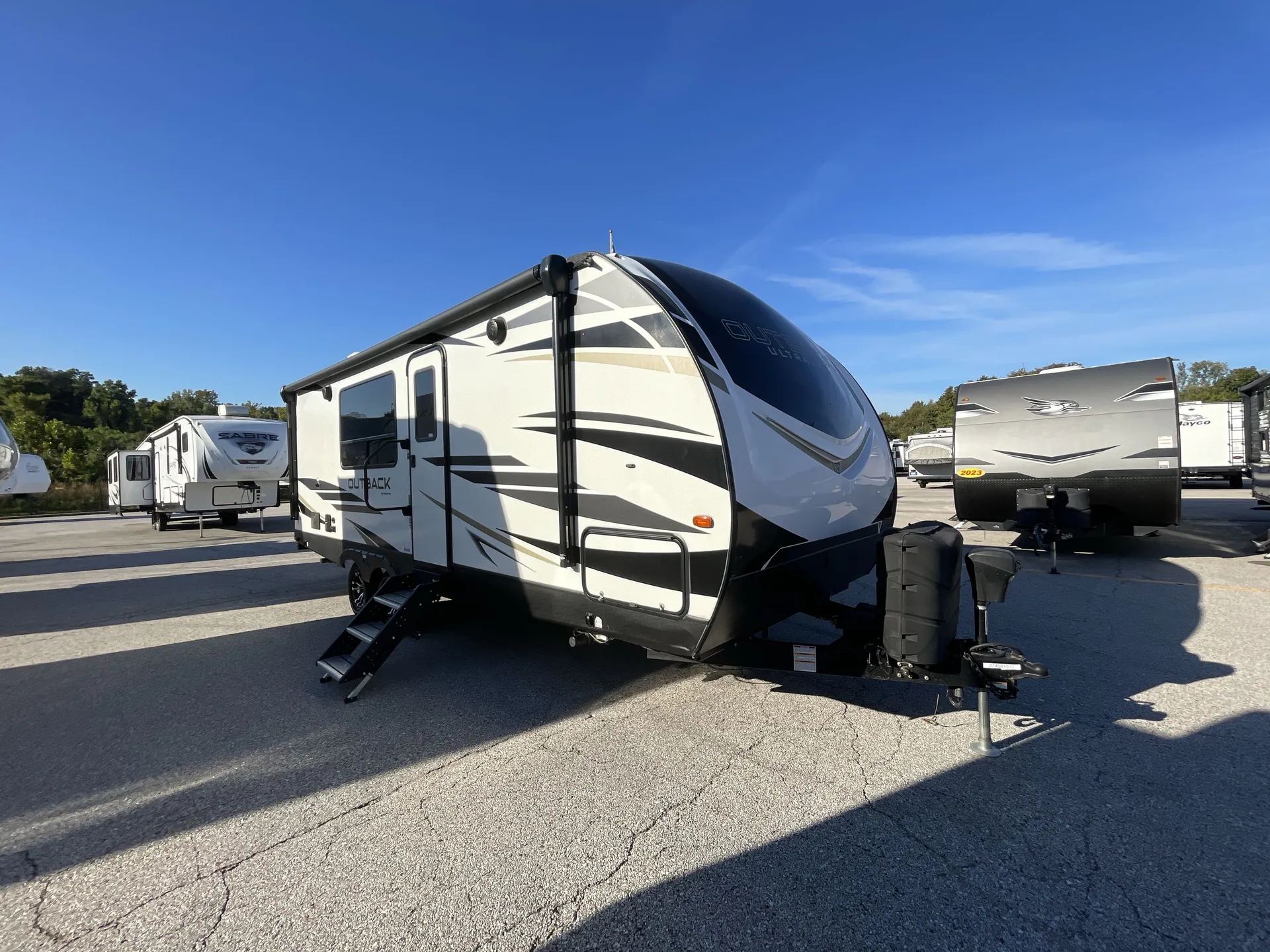 2021 Keystone Outback Ultra-Lite 221UMD - Photo 2