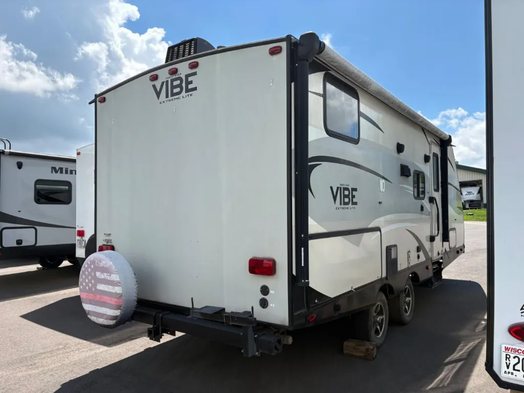 2016 Forest River Vibe Extreme Lite 250BHS, Photos photo 7