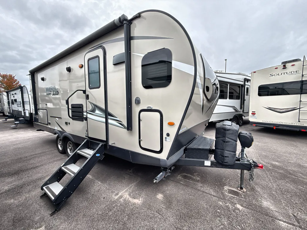 2020 Forest River Flagstaff Micro Lite 25FKS, Photos photo 4