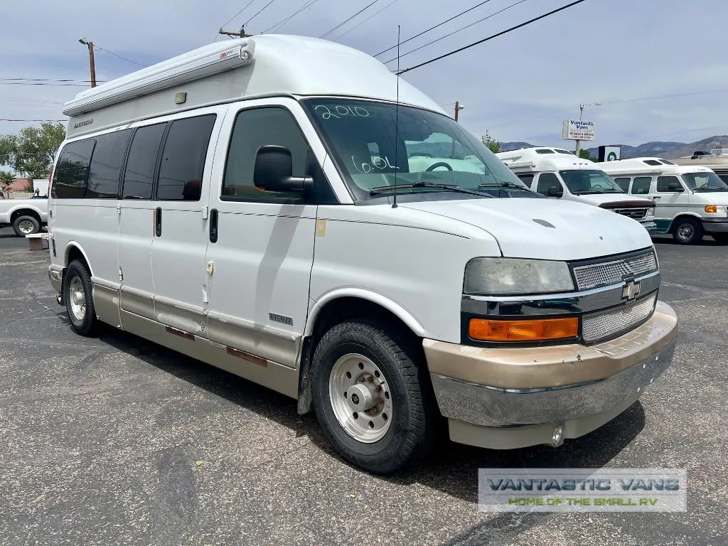 2010 Airstream Chevrolet Avenue - Photo 3