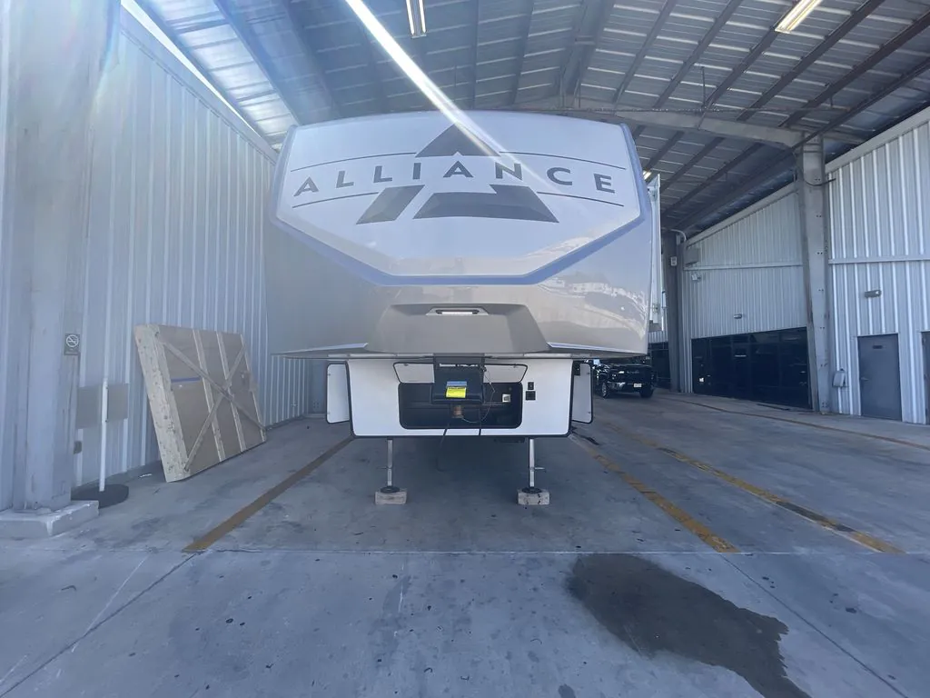 2024 Alliance RV Avenue 37MBR - Photo 3