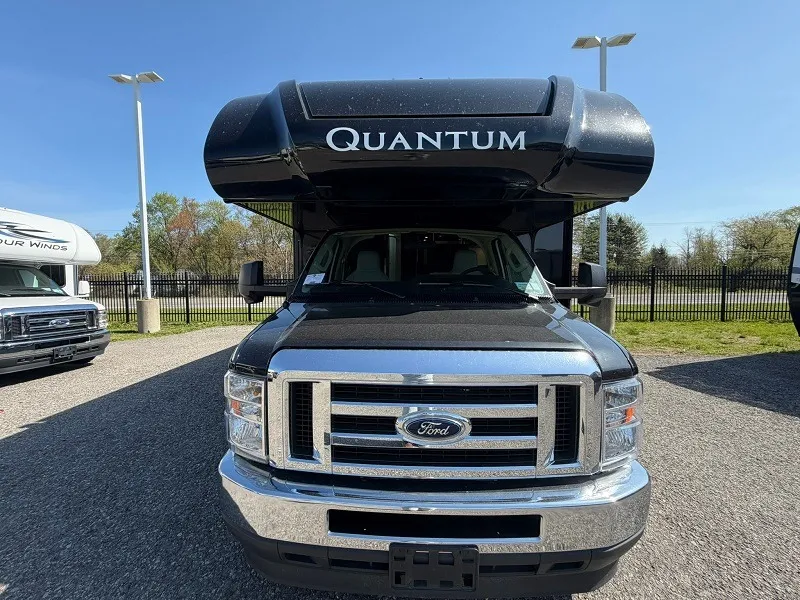 2023 Thor Motor Coach Quantum KW29 - Photo 4