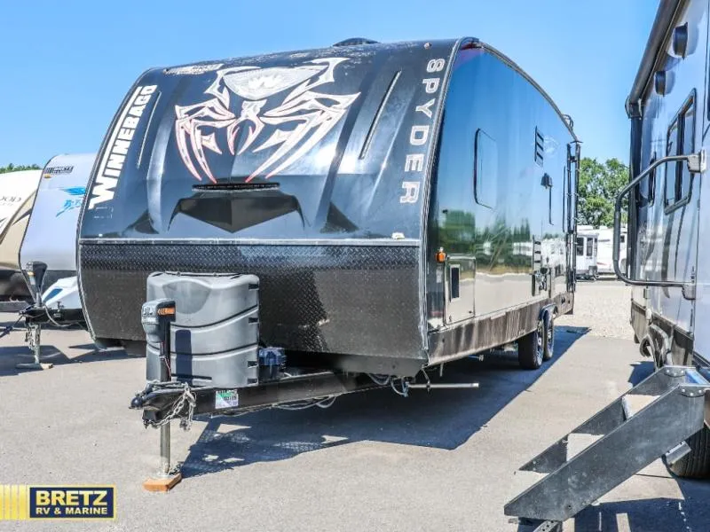 2017 Winnebago Industries Towables Spyder 24FQ - Photo 3