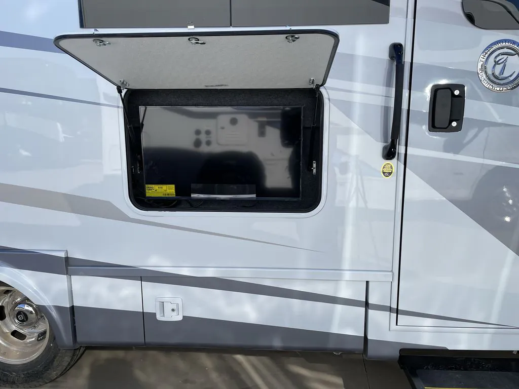 2026 Tiffin Wayfarer 25 XLW, Photos photo 2