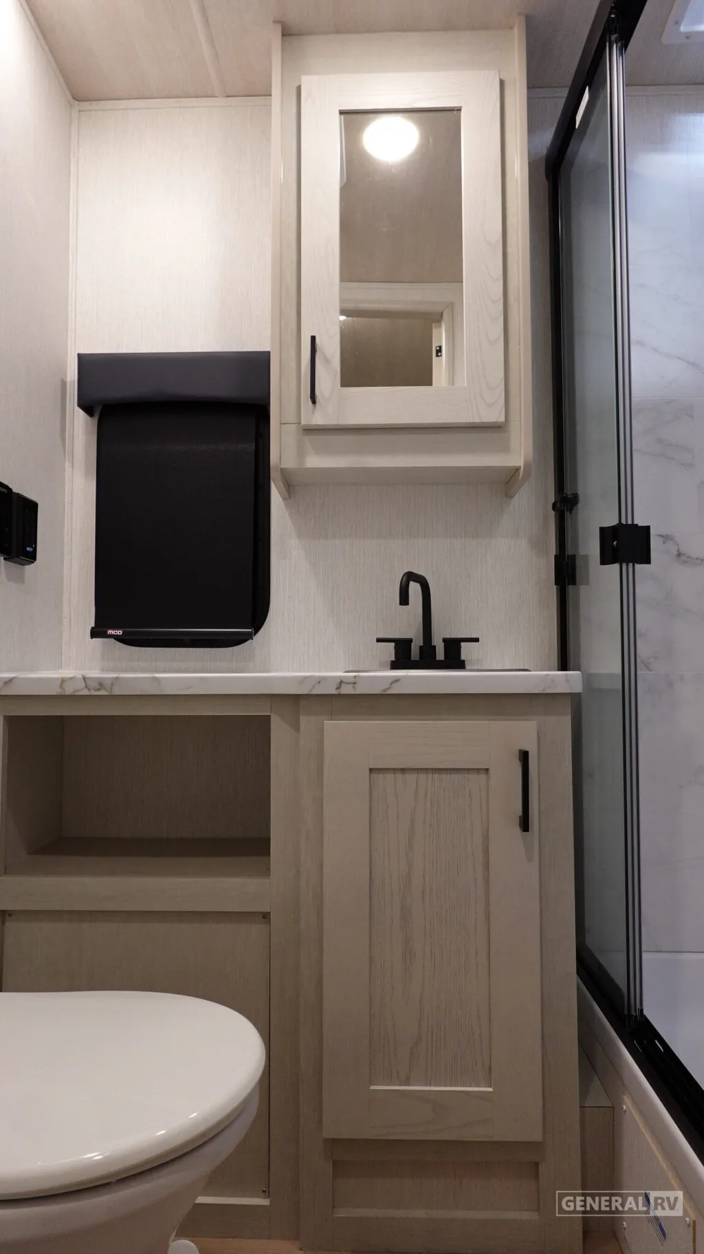 2027 NeXus RV Maximus 32MX, Photos photo 22