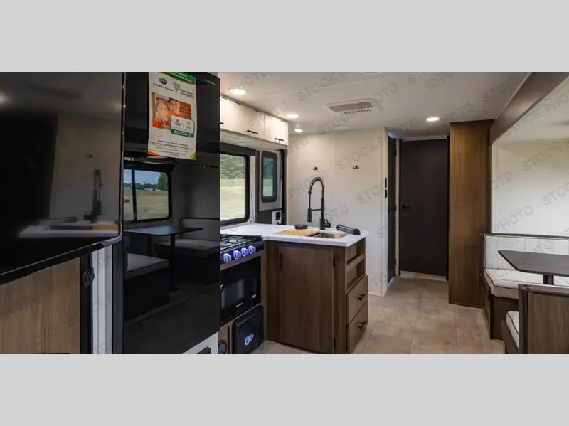 2027 Forest River Westbrook Luxury 305DBLC - Photo 3