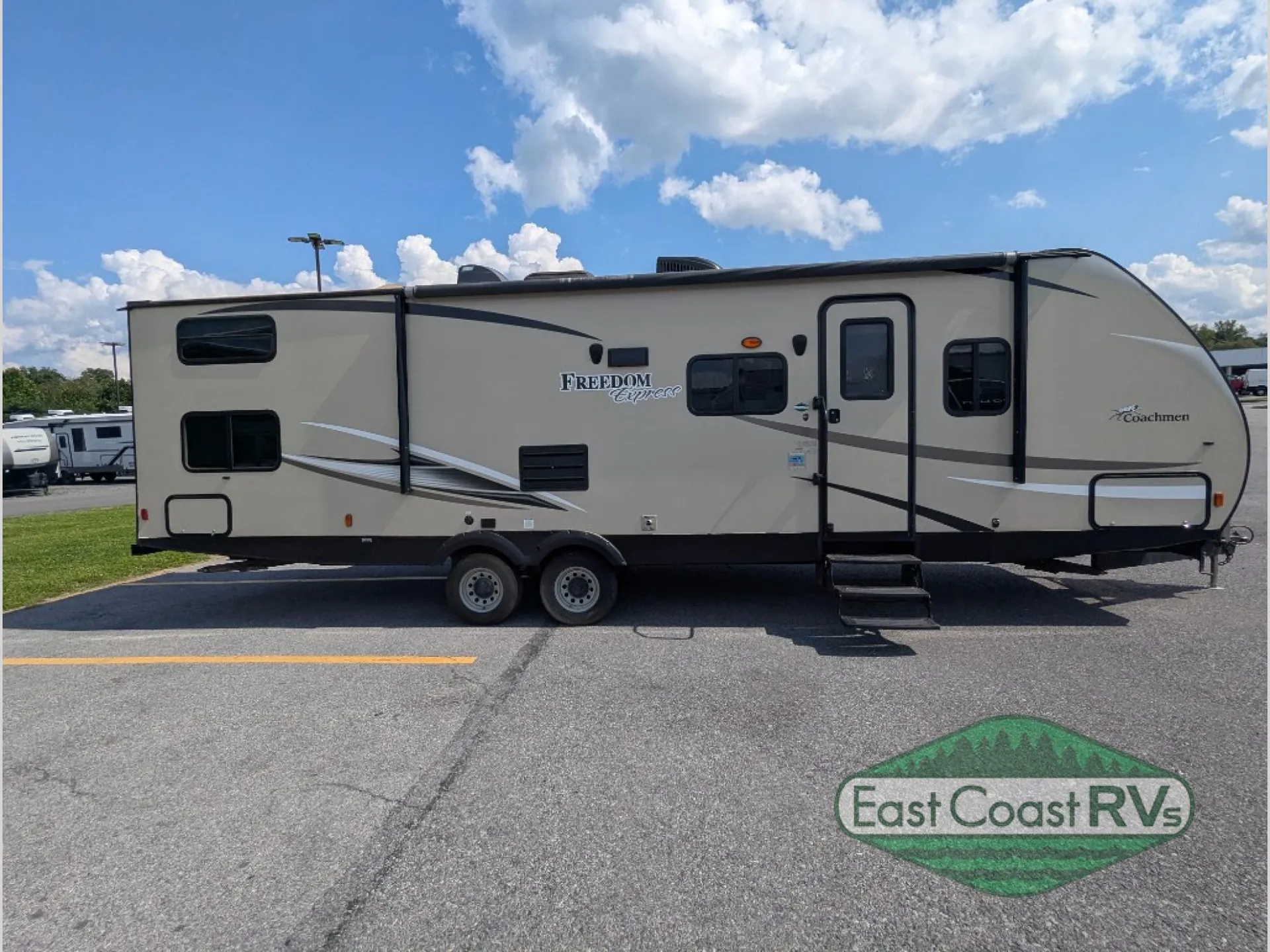 2017 Coachmen Freedom Express 29SE - Photo 3