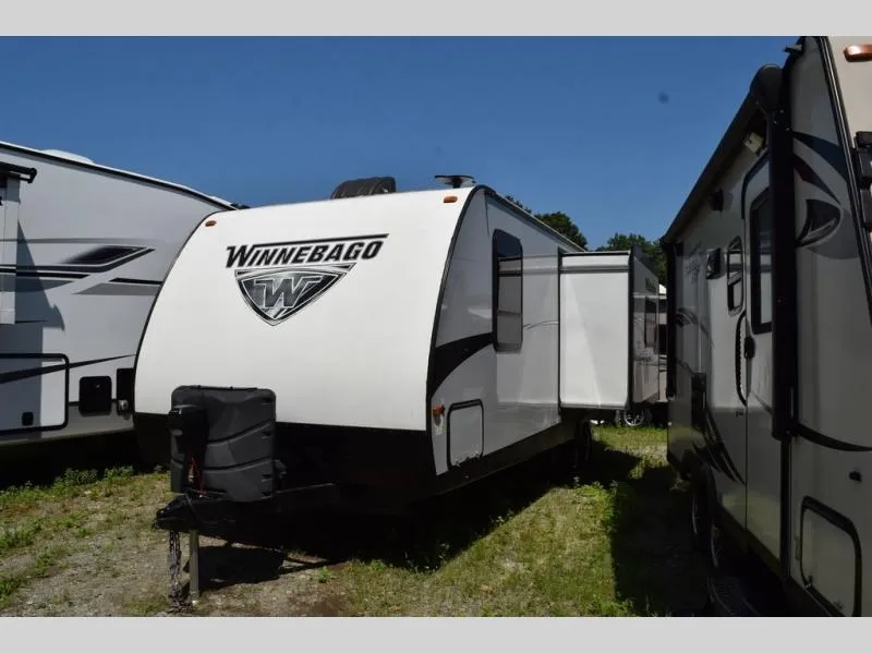2018 Winnebago Minnie 2401RG - Photo 3