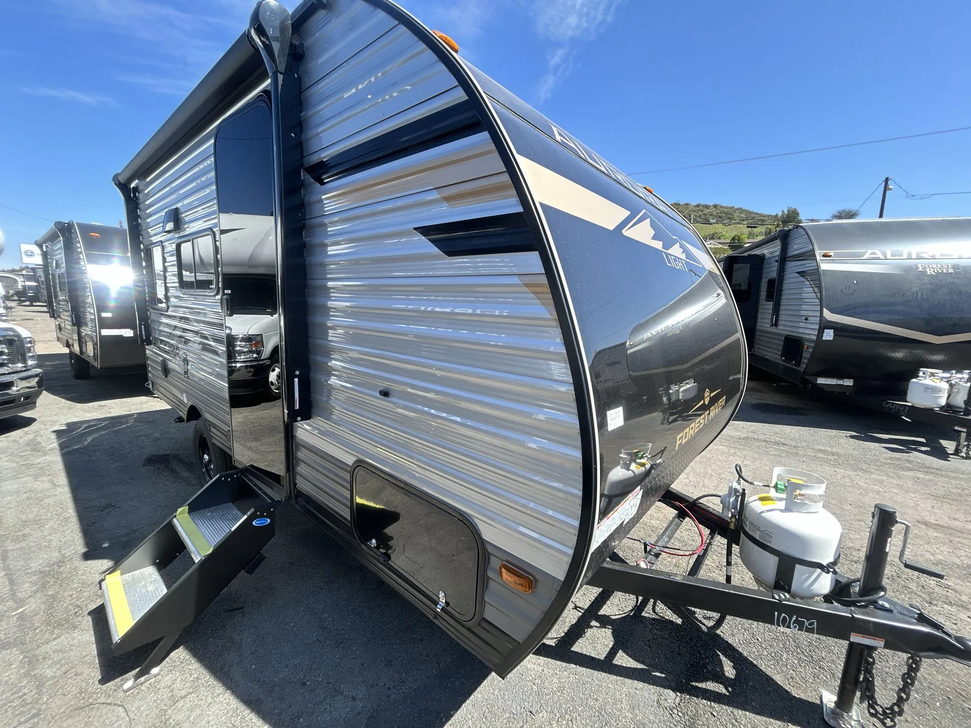2025 Forest River Aurora Light 15RDX
