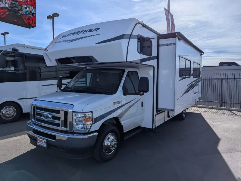 2024 Forest River Sunseeker 2550DS LE - Photo 4