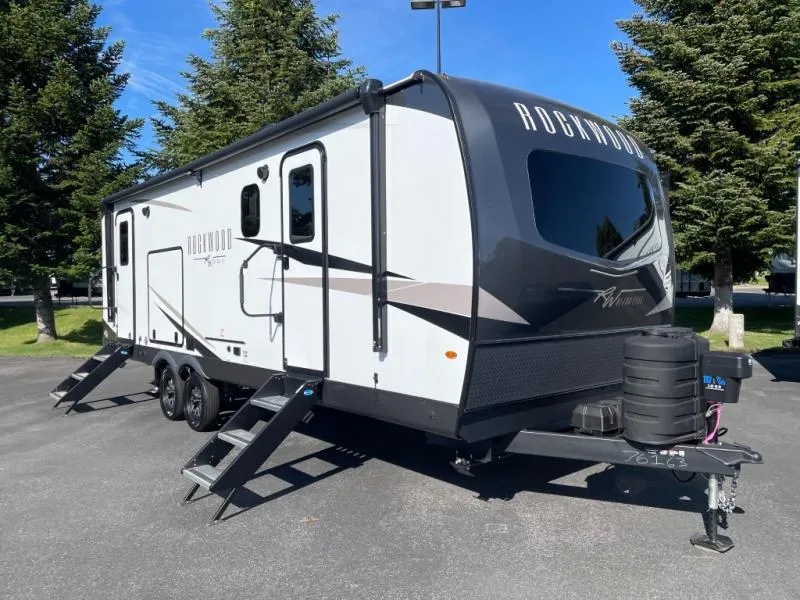 2025 Forest River Rockwood Ultra Lite 2614BS - Photo 2