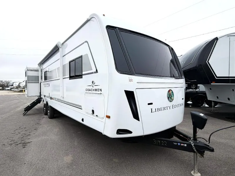 2026 Coachmen Freedom Express Liberty Edition 330BHJJ - Photo 2