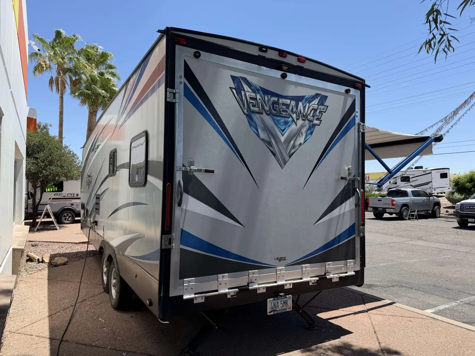 2018 Forest River Vengeance 23FB13 - Photo 4