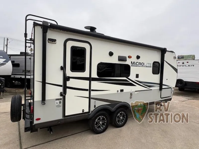 2022 Forest River Flagstaff Micro Lite 21FBRS - Photo 2
