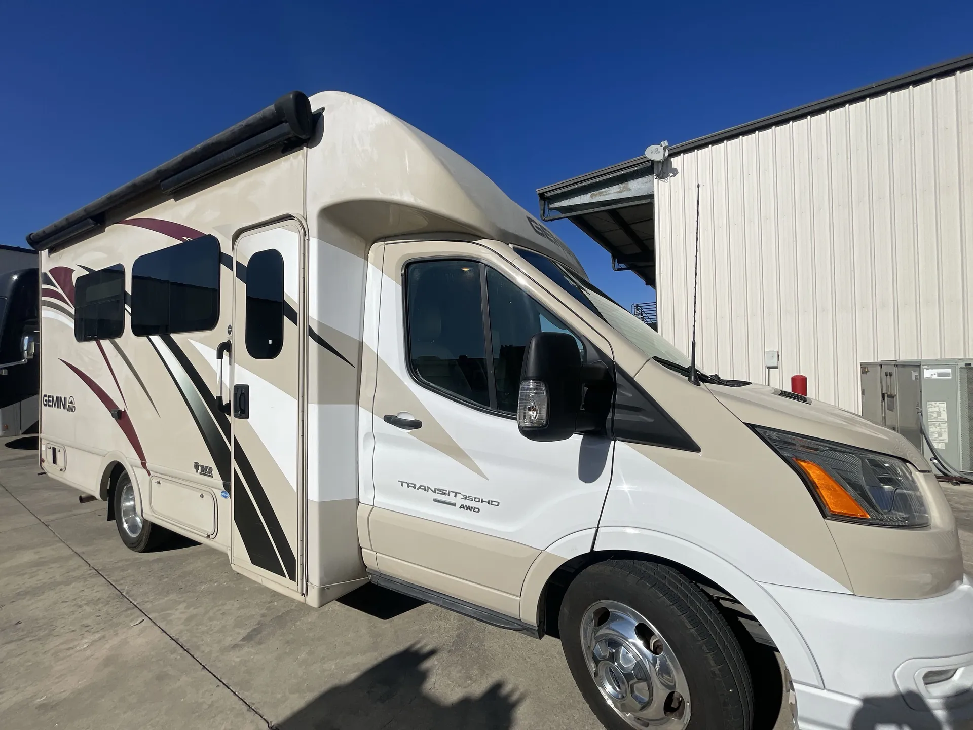 2021 Thor Motor Coach Gemini 23TE - Photo 2