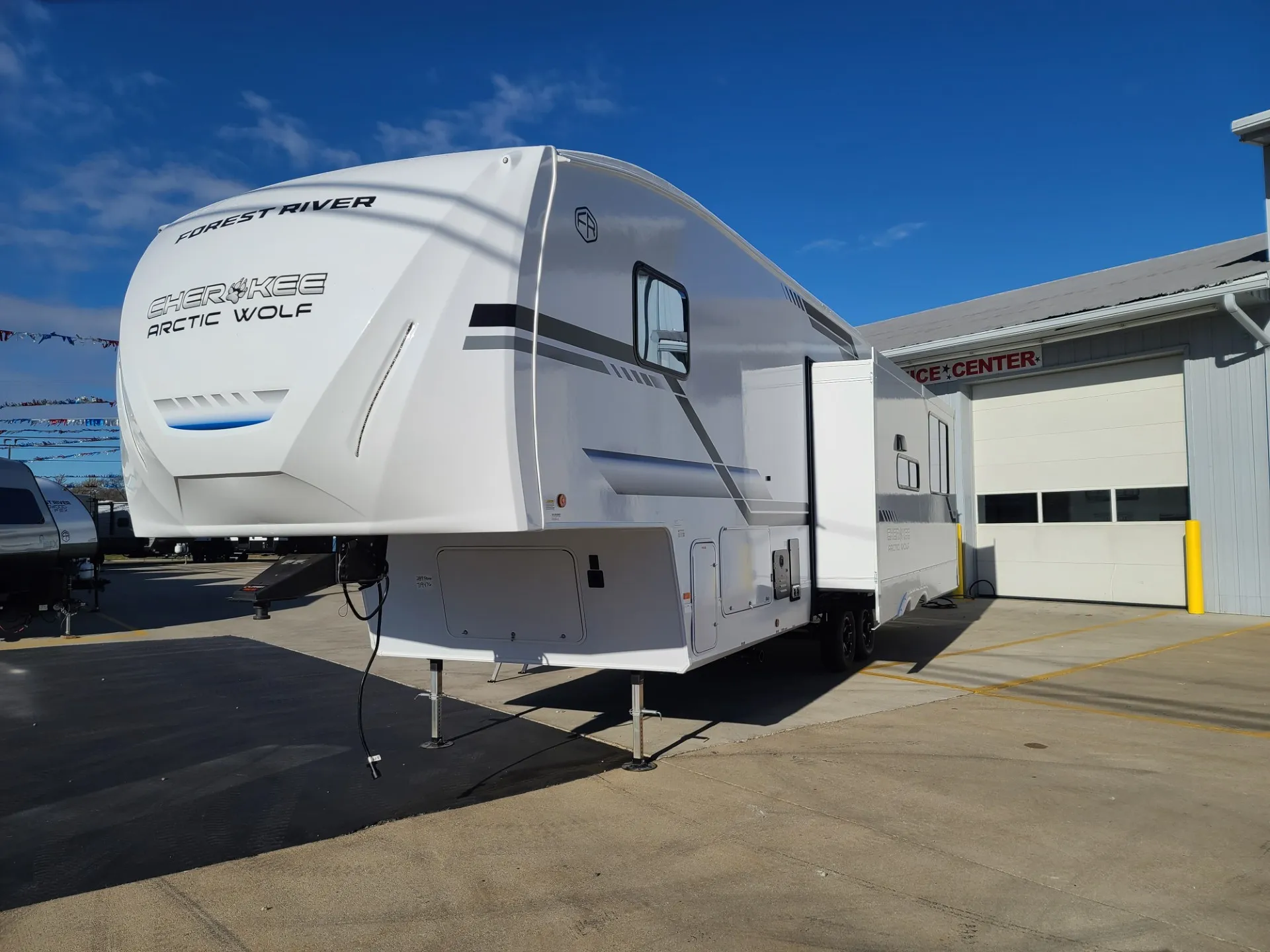2026 Forest River Cherokee Arctic Wolf 289PANO - Photo 4